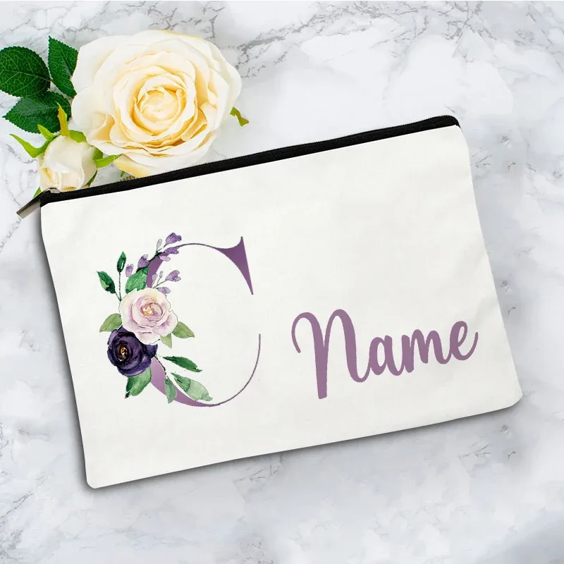 pochette de maquillage personnalisée violette à 26 motifs floraux, sac de toilette pour articles de voyage, cadeau de mariage ou d'anniversaire avec nom personnalisé
