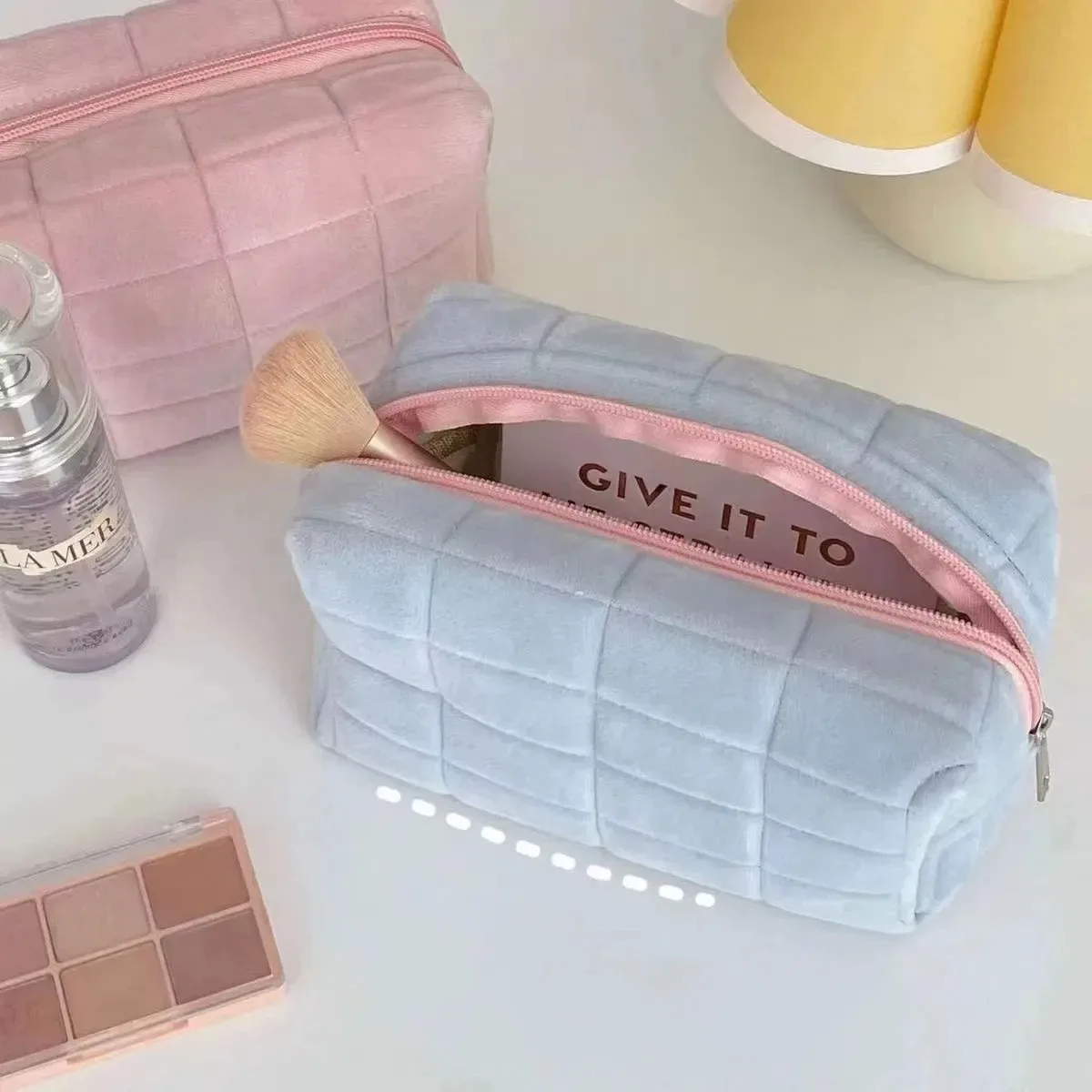 trousse de maquillage en peluche mignonne pour femmes, petits sacs à cosmétiques portables de voyage, trousse de toilette à fermeture éclair de couleur unie, pochette de lavage, sacs de rangement