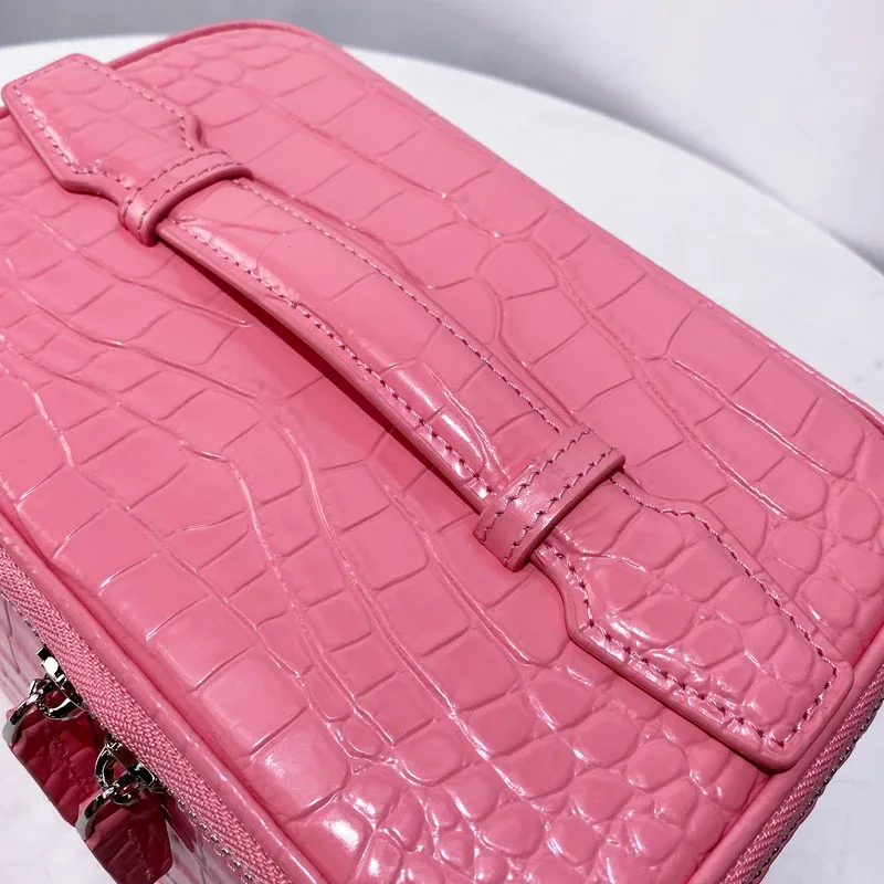 personnaliser les initiales première couche de peau de vache motif crocodile voyage affaires sacs de maquillage pour femmes sacs à main et sacs à main de luxe 2026 nouveau en cuir avec boîte miroir sac organisateur