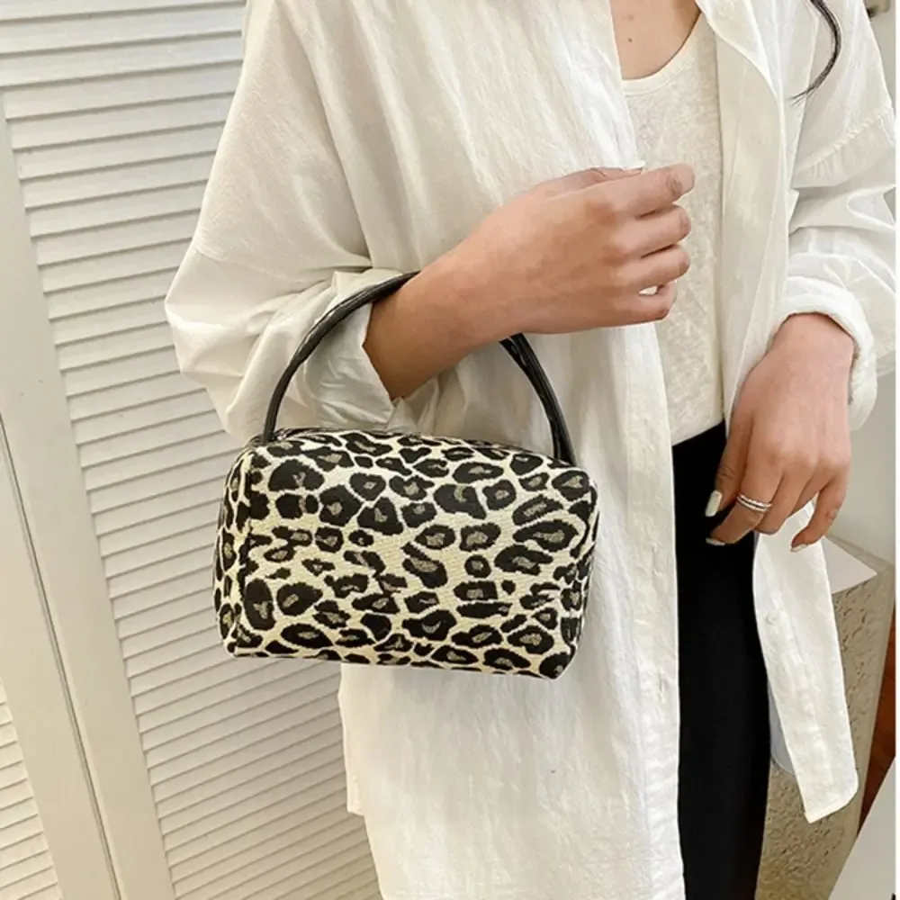 pochette de maquillage portable tendance motif léopard, grande capacité, avec fermeture éclair, pour femmes, organiseur de maquillage, trousse de toilette, sac à main en toile, sac oreiller