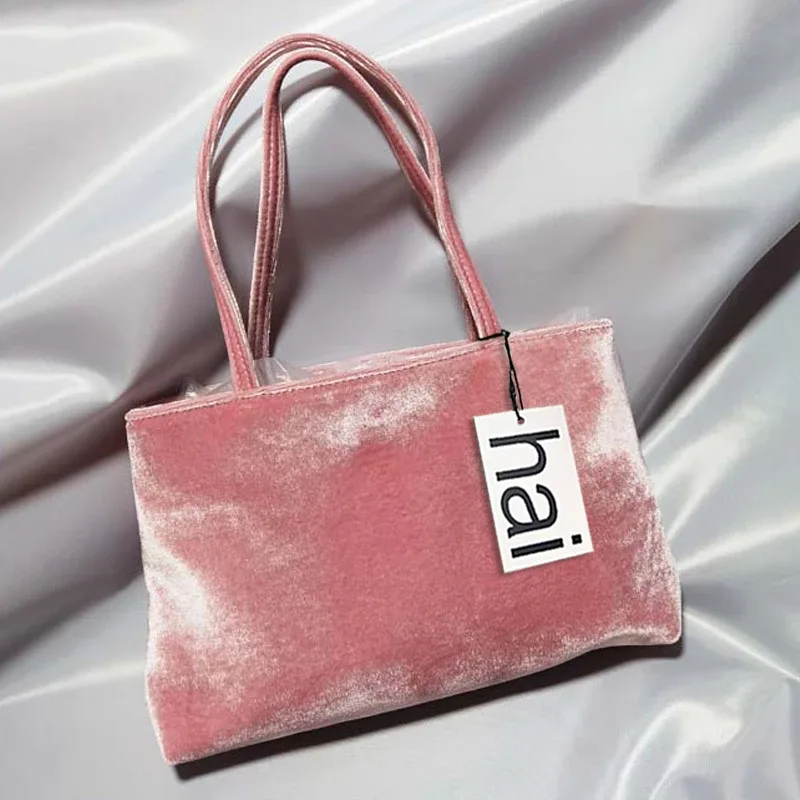 sac à main de luxe élégant en satin de soie pour femme, petit sac fourre-tout de couleur unie, sac à bandoulière polyvalent pour le quotidien et les déplacements