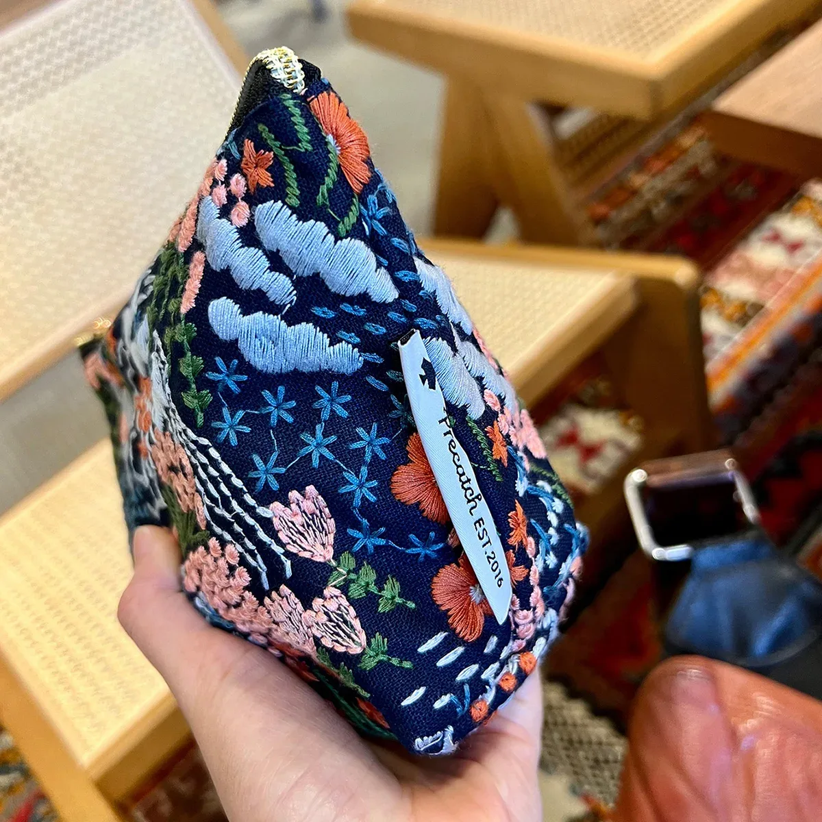 sac de maquillage brodé à fleurs, petit sac à main en tissu de vacances pour filles, voyage d'affaires, sac de rangement portable à fermeture éclair