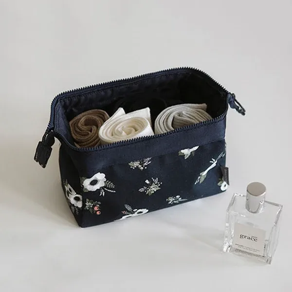 nouvelle mode sac cosmétique femmes étanche flamant sacs de maquillage organisateur de voyage kits de toilette sacs de maquillage portables esthéticienne