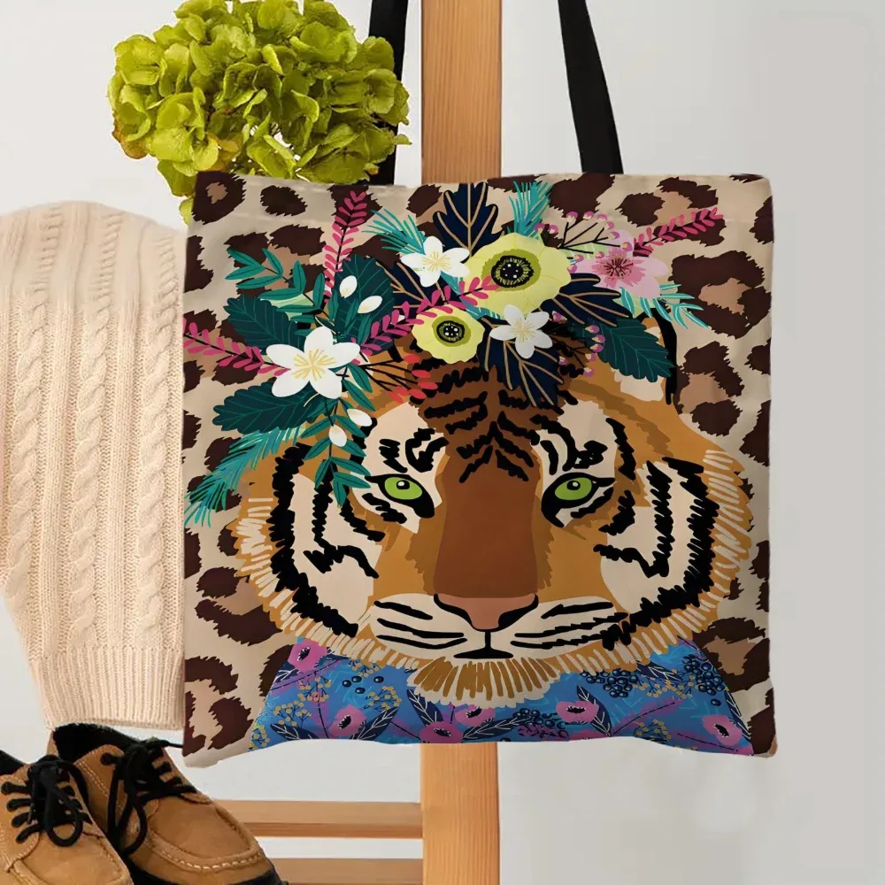 sac fourre-tout avec illustration d'un tigre portant une couronne sur un fond imprimé léopard, parfait pour le shopping, 1 pièce