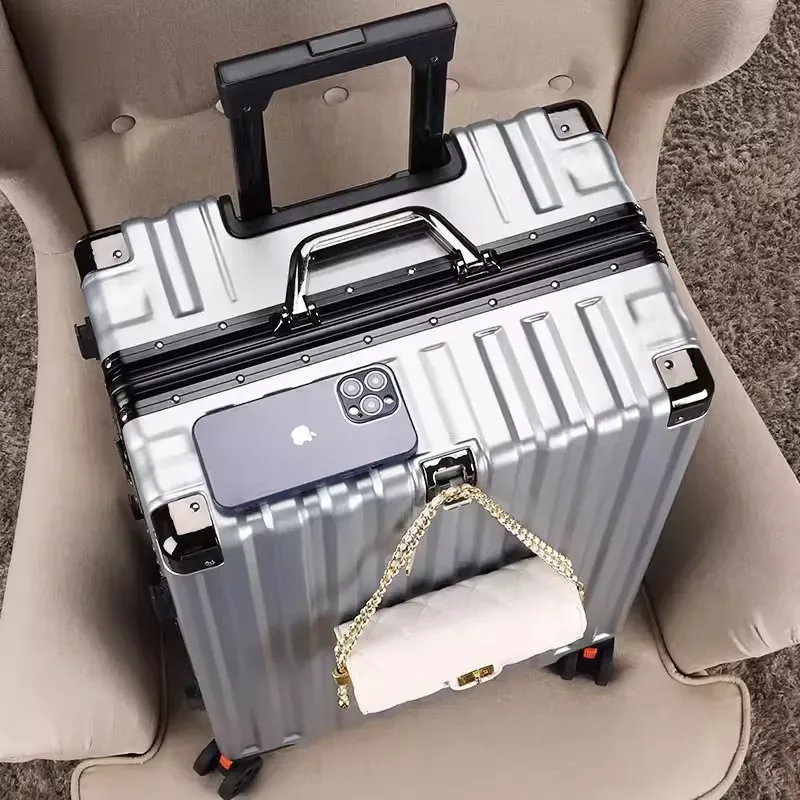 valise bagage roulettes abs blanc noir vert pastel lignes verticales toupie roues poignées traçage universel usage voyage étudiant