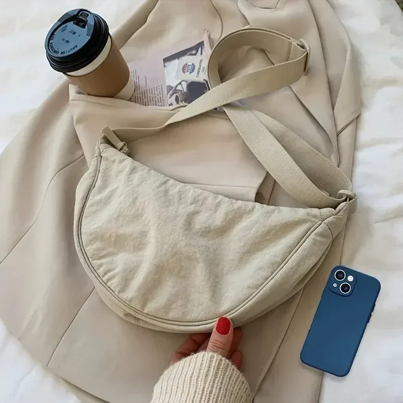 sac à bandoulière en nylon grande capacité pour femme, style décontracté, couleur unie, idéal pour les voyages et les trajets quotidiens, design simple
