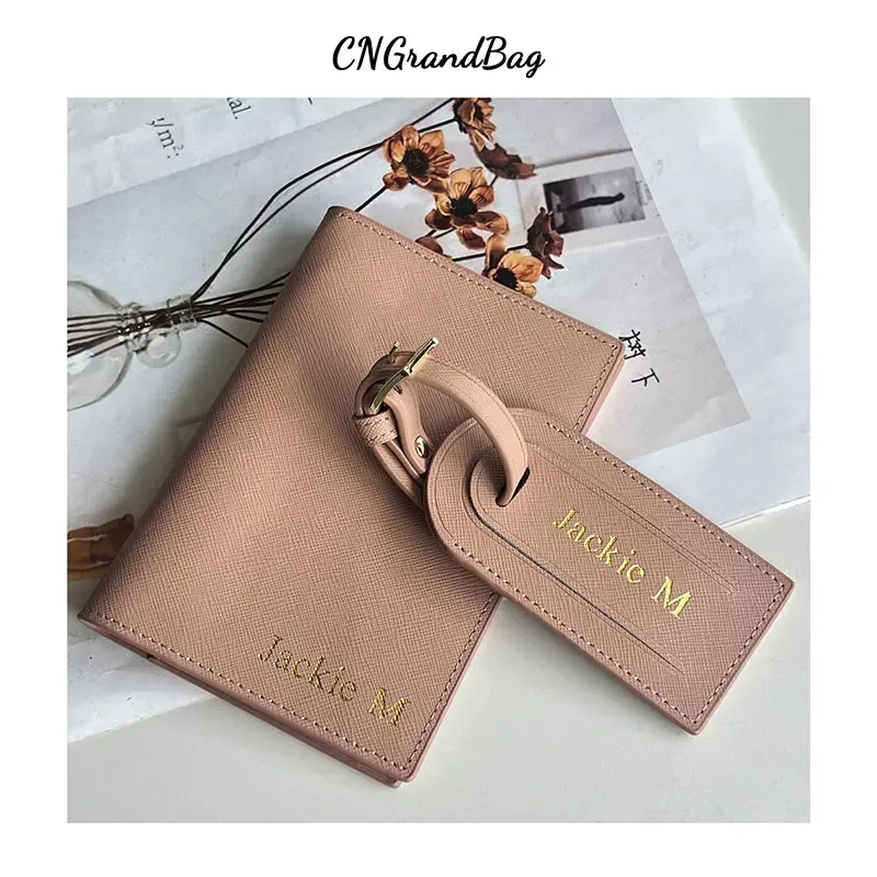 coffret cadeau avec lettres initiales monogrammées gratuites, porte-passeport en cuir saffiano, étiquette de bagage, couverture de passeport, accessoires de voyage