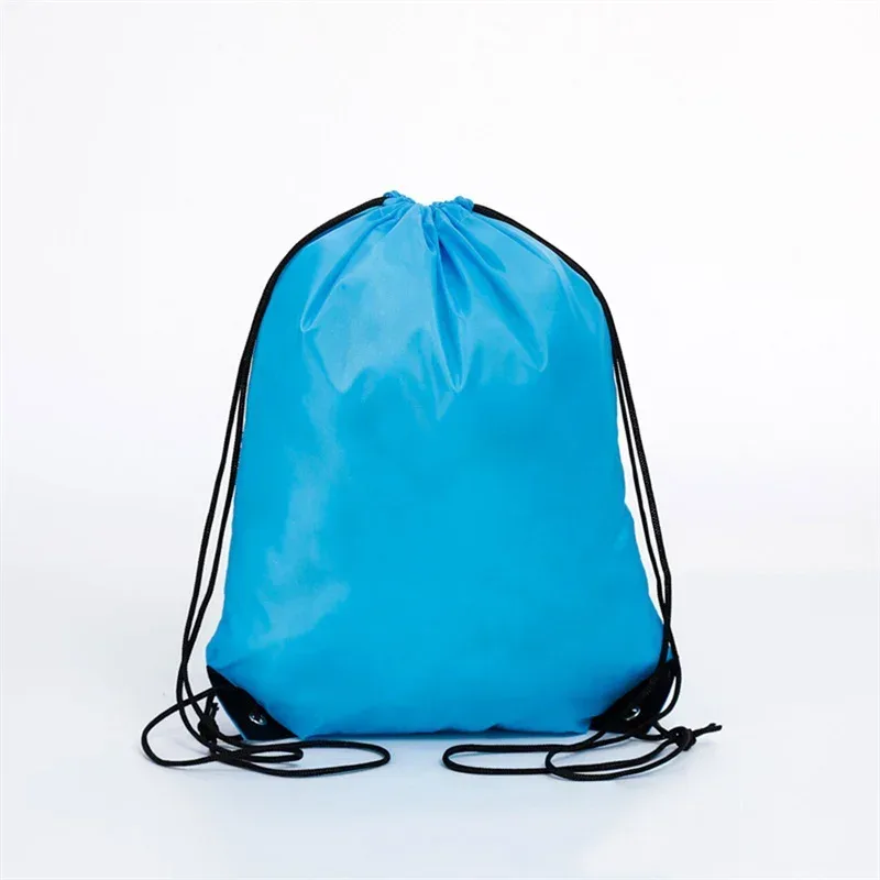sac dos polyester vert noir jaune violet blanc bleu beige rose gris argent orange rouge petite taille ouverture haut cordonnement voyage sport école