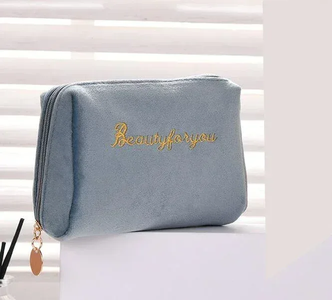 trousse de maquillage en velours avec fermeture éclair pour femme, trousses de toilette, broderie de lettres, poudres cosmétiques, monochromatique, femme