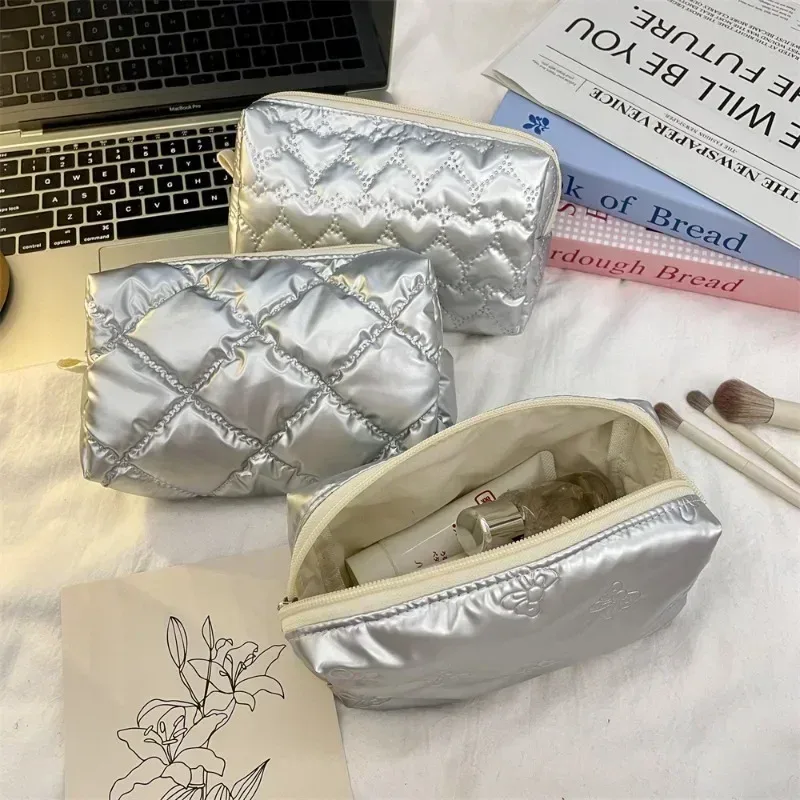 sacs de maquillage à motif d'arc lingge argenté pour femmes, mode mignonne dame filles écouteurs clé rouge à lèvres sac de rangement cosmétique pochette à fermeture éclair