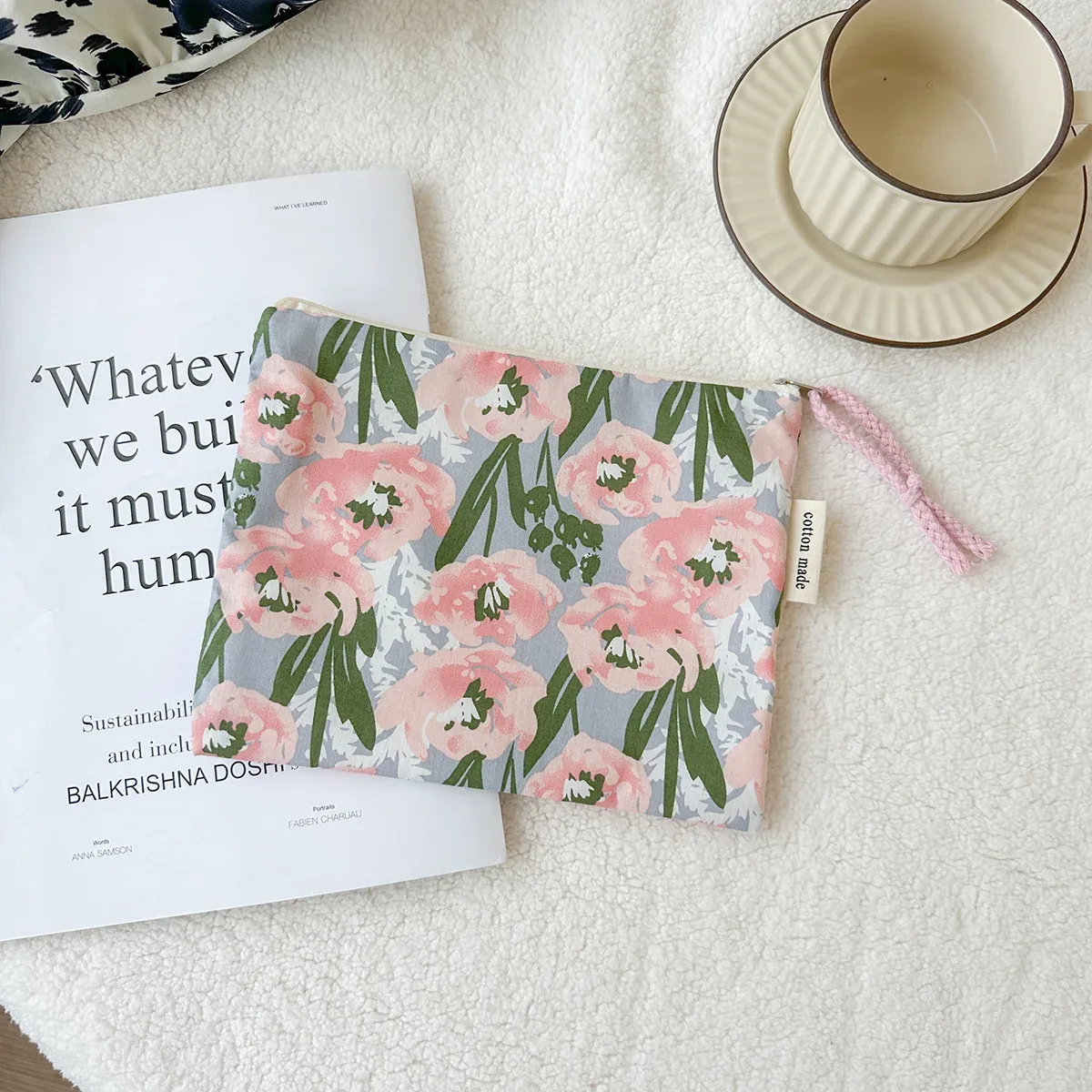 trousse toilette coton carreaux fleurs cercles animaux bleu vert rose noir portable sorties maquillage cosmétiques