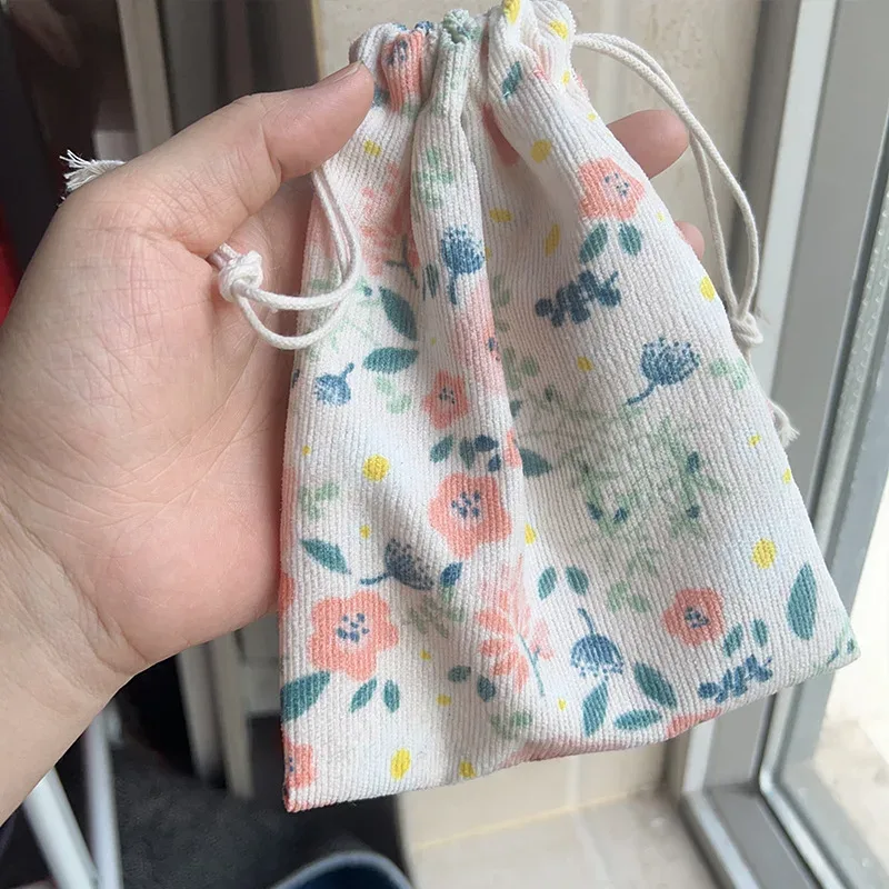 mini sac de rangement cosmétique à imprimé floral, sac de rouge à lèvres de maquillage wstring de proximité, petit gril, sac d'emballage de chaussettes de sous-vêtements de voyage