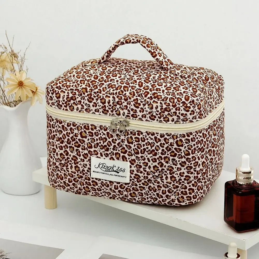 Trousse de maquillage matelassée en coton imprimé Floral, trousse à cosmétiques multifonctionnelle à imprimé léopard, portefeuille de voyage de plusieurs tailles