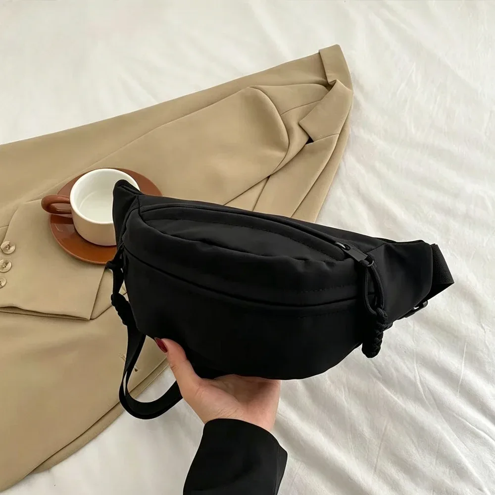 sac de poitrine unisexe simple et léger, sac bandoulière, sac à épaule, avec sangle réglable, conception intégrée de grande capacité, libère vos mains, adapté aux trajets quotidiens, aux voyages et à l'utilisation par
