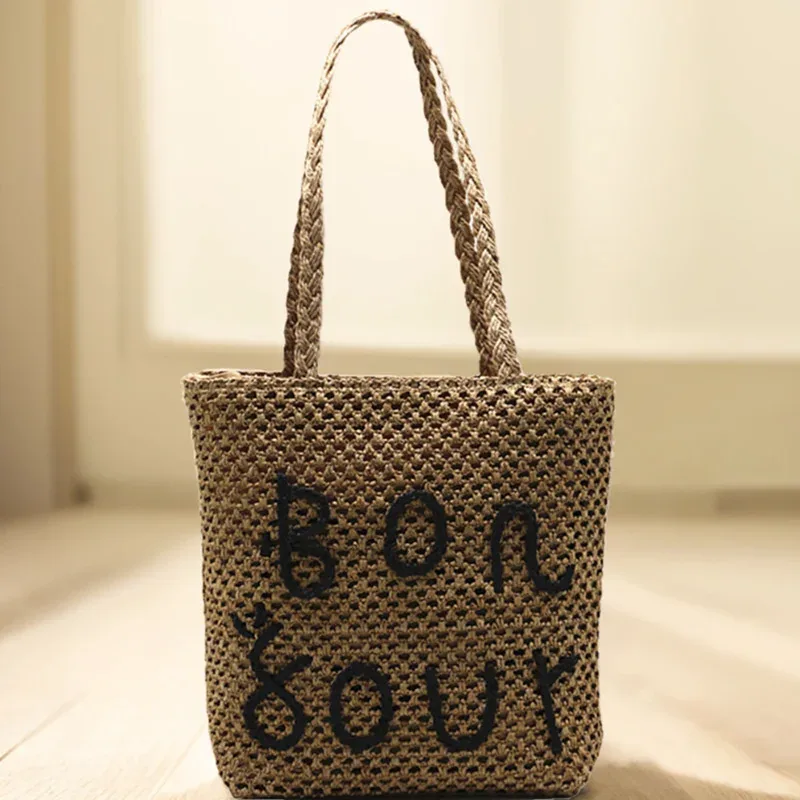 nouveau sac à bandoulière en paille tressée xmessun pour femme, sac de voyage décontracté de grande capacité pour la plage et les vacances, style créateur de mode