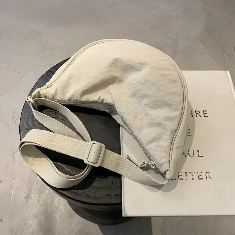 sac de poitrine solide pour femme, sac à bandoulière demi-lune, grande capacité, sac de voyage pour femme, 03/coton rempli, initié