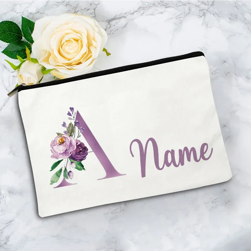 pochette de maquillage personnalisée violette à 26 motifs floraux, sac de toilette pour articles de voyage, cadeau de mariage ou d'anniversaire avec nom personnalisé