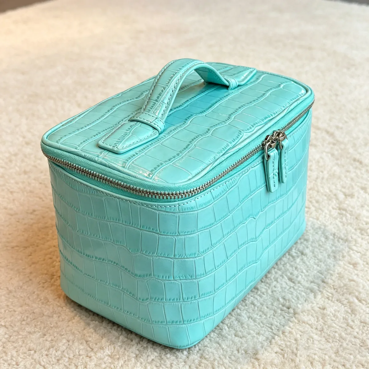 pochette de maquillage en cuir de vachette bleu à motif crocodile, nouvelle pochette de toilette de luxe en cuir véritable, grande capacité, pour voyage, rangement de cosmétiques
