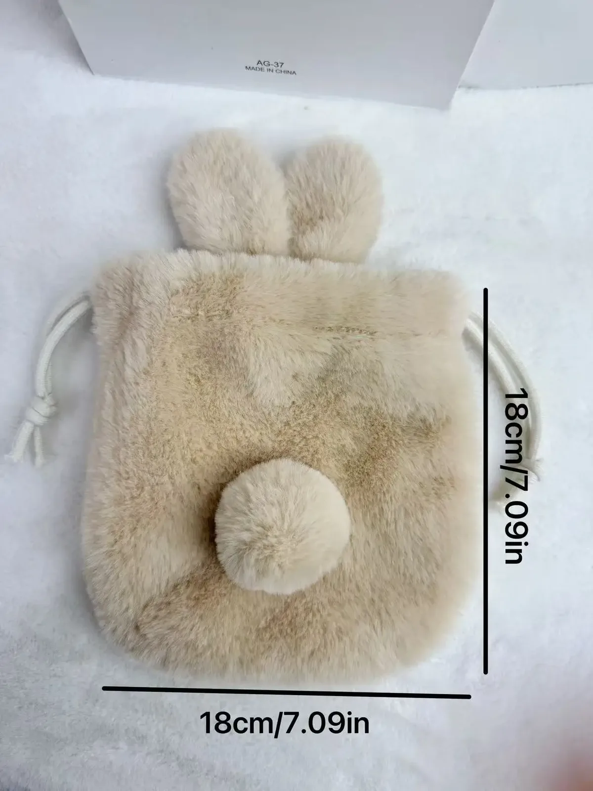 sac de rangement à cordon en forme de lapin en peluche, trousse de maquillage douce et moelleuse en forme de lapin, étui pour téléphone, polyvalent pour les voyages quotidiens, un excellent choix de cadeau pour la saint-valentin, la fête des mères, thanksgiving et plus de 10 grandes fêtes.