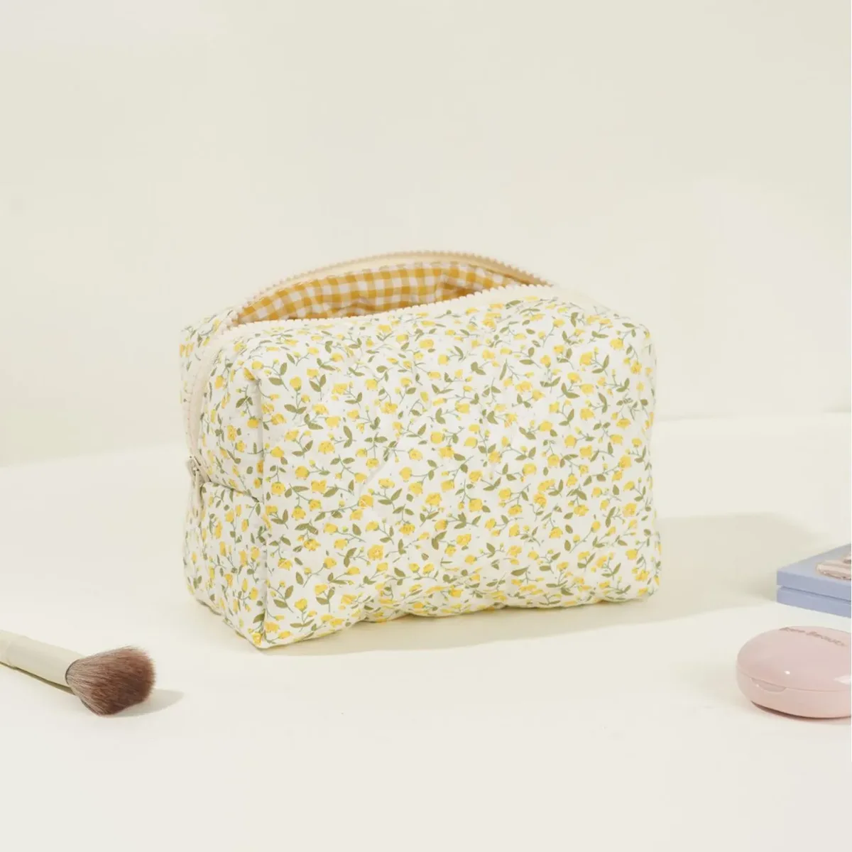 pochette de maquillage florale personnalisée, pochette cosmétique matelassée, broderie personnalisée, organiseur de voyage, cadeau pour femmes et filles, mignon
