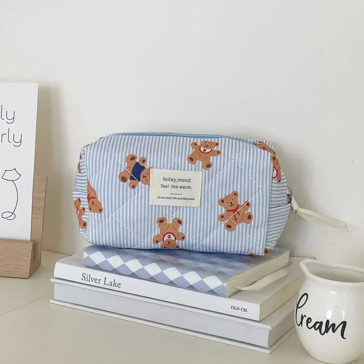 sac à cosmétiques matelassé ours rose pour femmes, joli organisateur de voyage de maquillage à fermeture éclair, sac à main féminin, pochette de toilette pour filles, 2024