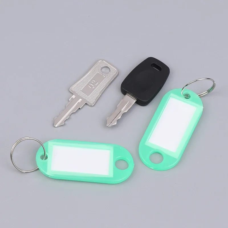 cadenas serrure tsa métal ornementation clé universelle poignet vert pastel étiquette blanche voyage valise identification accès sécurité