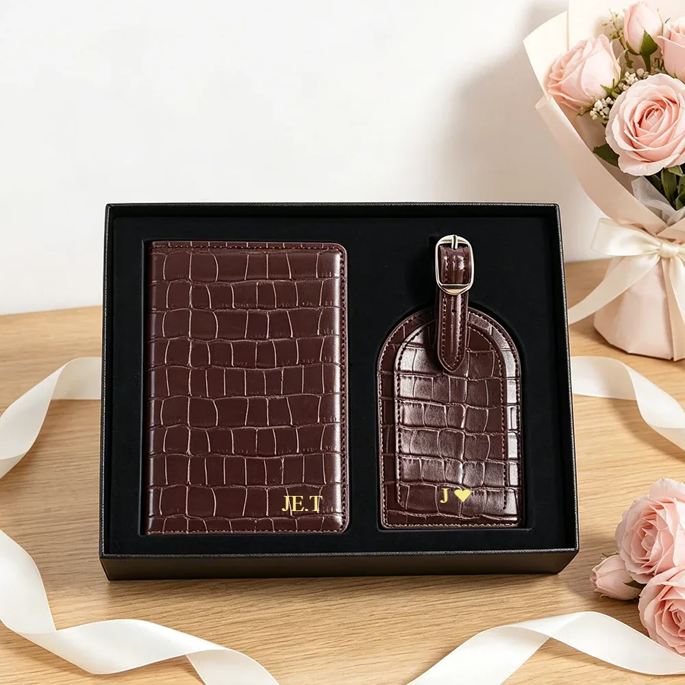 étiquette bagage plastique similicuir motif crocodile rose marron voyage business cadeau personalisation boîte présent