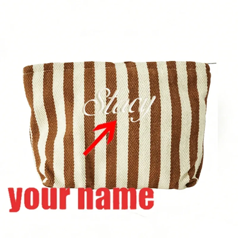 sac de maquillage coloré brodé personnalisé avec monogramme pour femme, pochette de toilette rayée pastel, cadeau evjf pour la douche nuptiale