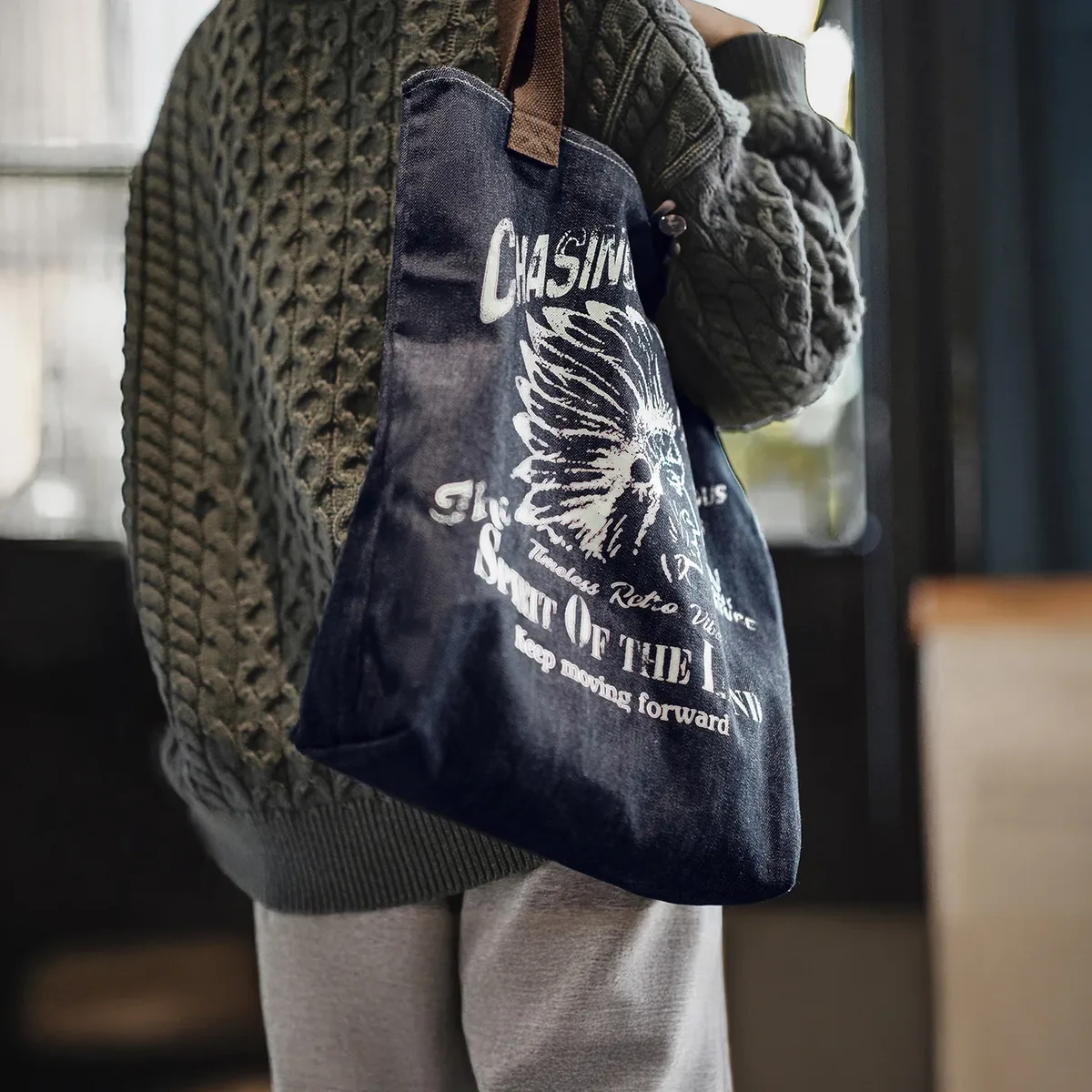maden sac fourre-tout en denim vintage pour femme grand sac à main à bandoulière décontracté imprimé totem indien sac de transport quotidien bleu délavé à bascule