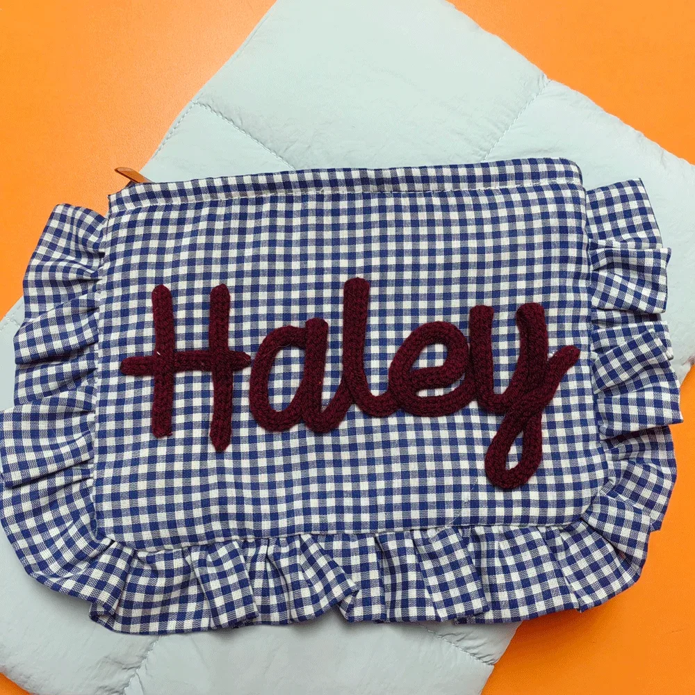 trousse de maquillage personnalisable à carreaux et volants avec nom, organiseur à carreaux vintage, trousse de toilette portable – un excellent cadeau pour les meilleures amies