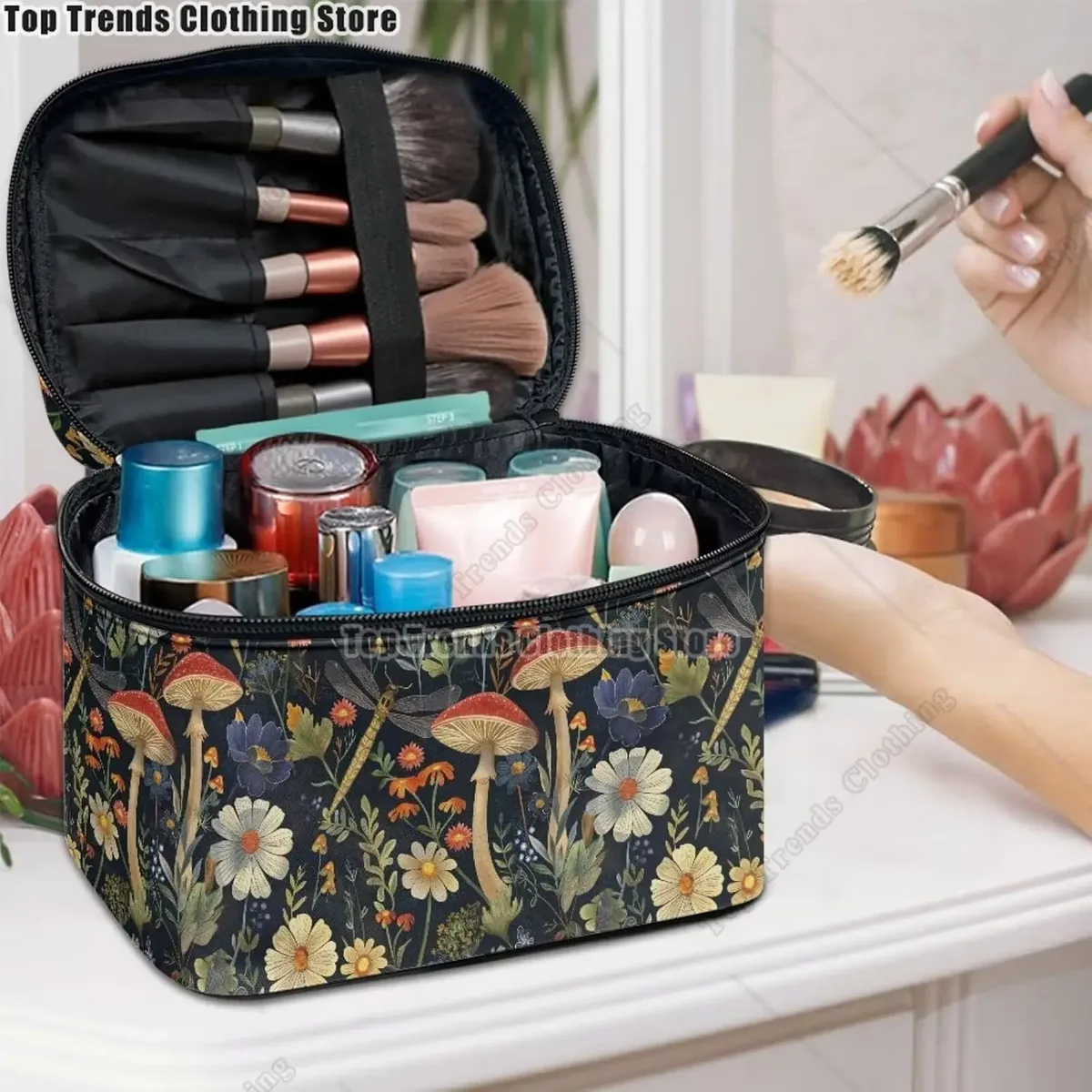 trousse polyester motif floral champignons poignée noire bleu jaune rouge vert voyage maquillage cosmétiques