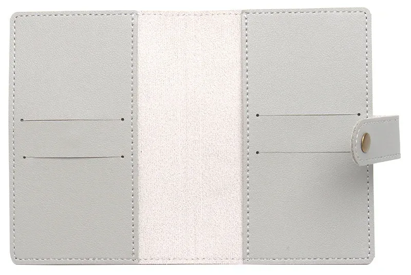étiquette bagage porte cartes identité voyage accessoires compacts couleurs variées pochettes intérieures fermeture bouton doré usage international