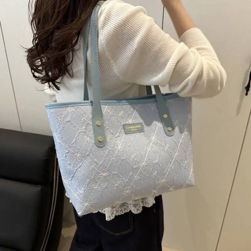 sac fourre-tout minimaliste pour femme, sac à main grande capacité en dentelle élégante avec bandoulière en cuir, sac décontracté à porter sous le bras, idéal pour les trajets quotidiens