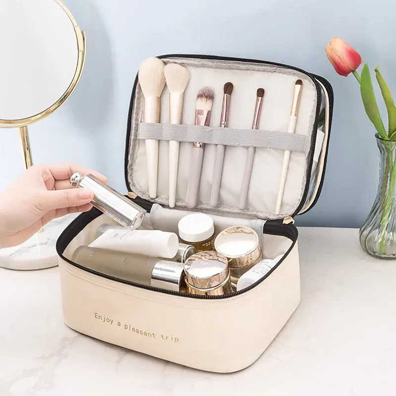 sac de toilette imperméable en pvc pour femme 2026, sac de voyage portable en cuir, grande capacité, organiseur de maquillage de voyage