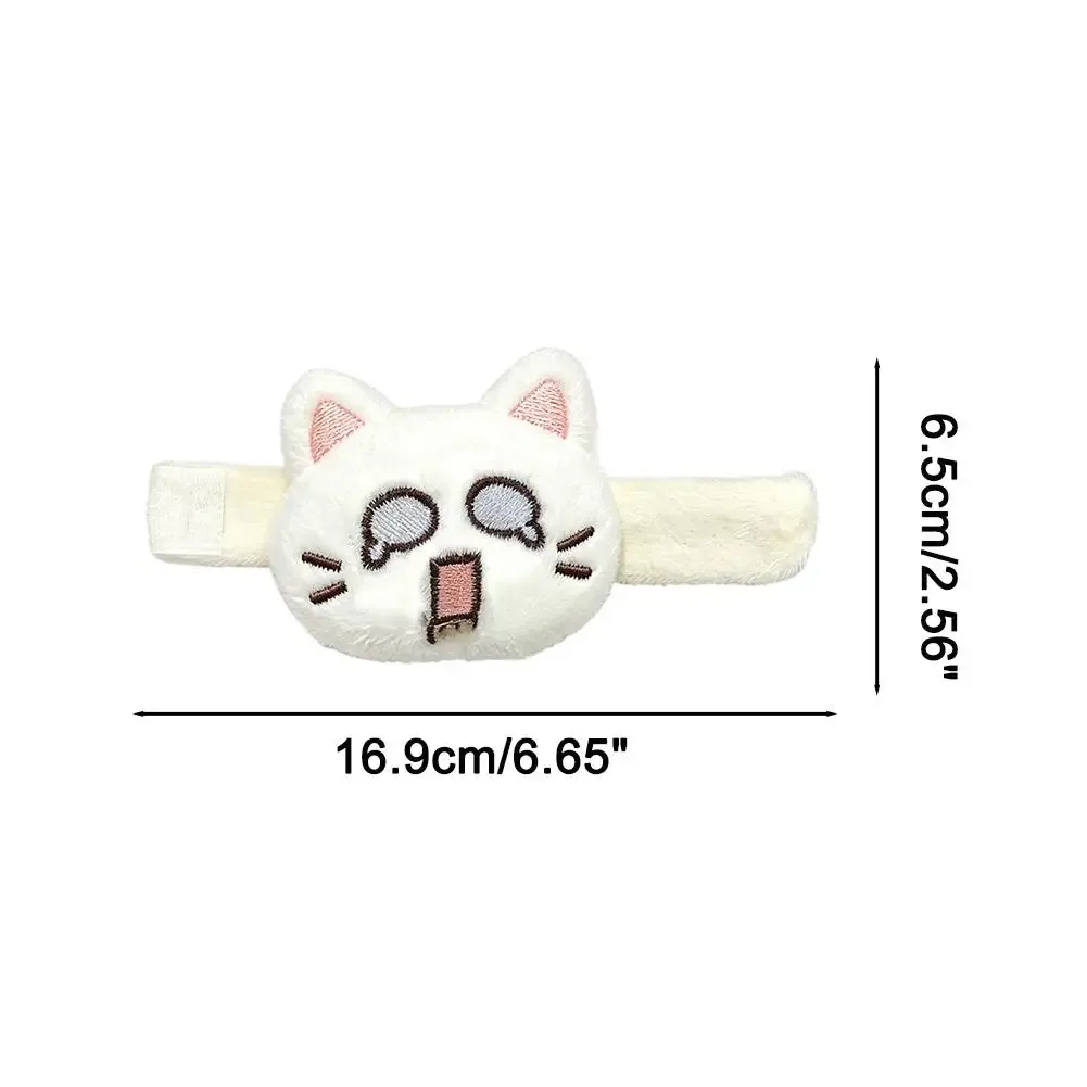 pendentif en peluche chat mignon aux larmes, décoration de sangle de sac à dos à velcro, accessoires de sac à clés en peluche de dessin animé, cadeau esthétique pour ami