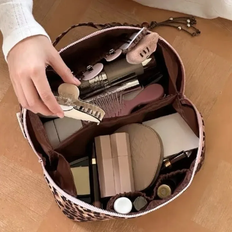 sac de maquillage pour femme à imprimé léopard, grande capacité, sac de toilette de voyage tendance, sac de rangement cosmétique à fermeture éclair pour femme