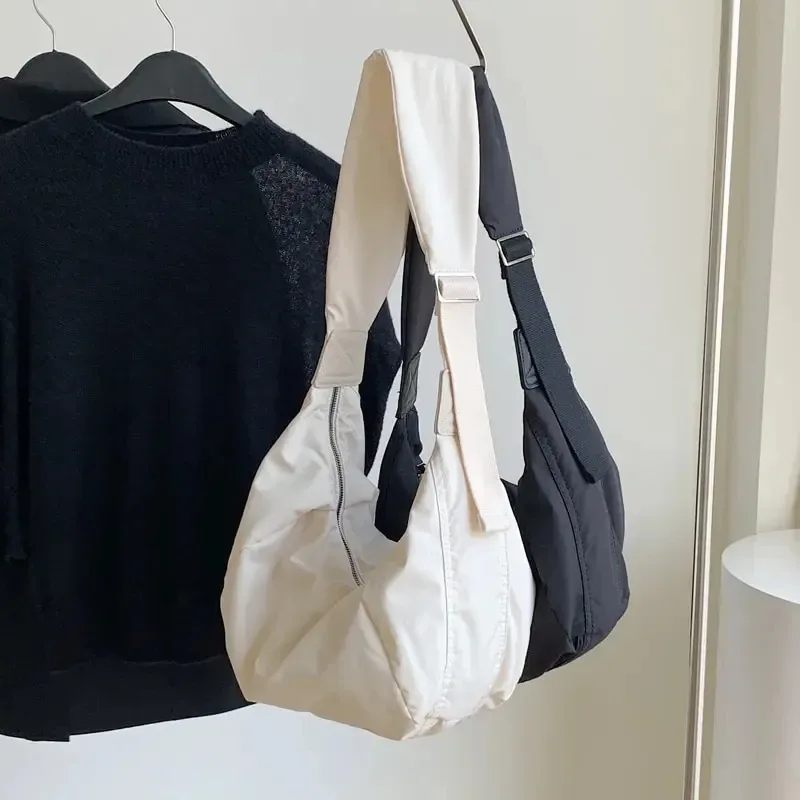 nouvelle mode été grande capacité décontracté en nylon femmes sac à bandoulière style coréen hobos sac jeunesse bandoulière sac à bandoulière