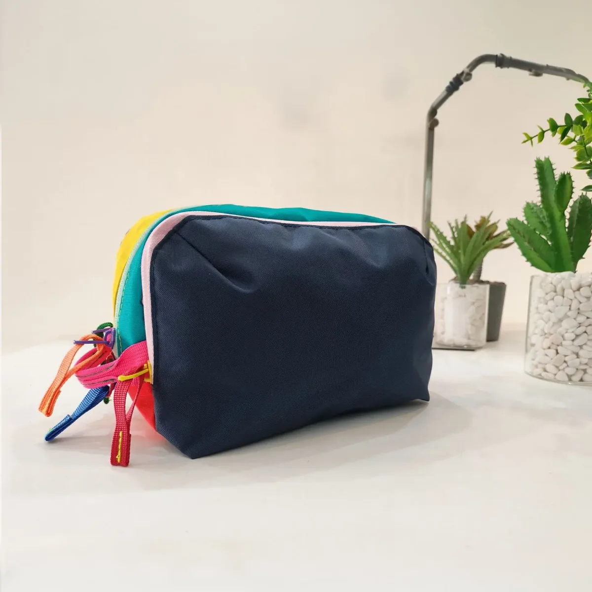 sac de toilette portable durable aux couleurs dopamine, multi-couches, grande capacité, multifonctionnel, sac de maquillage de voyage