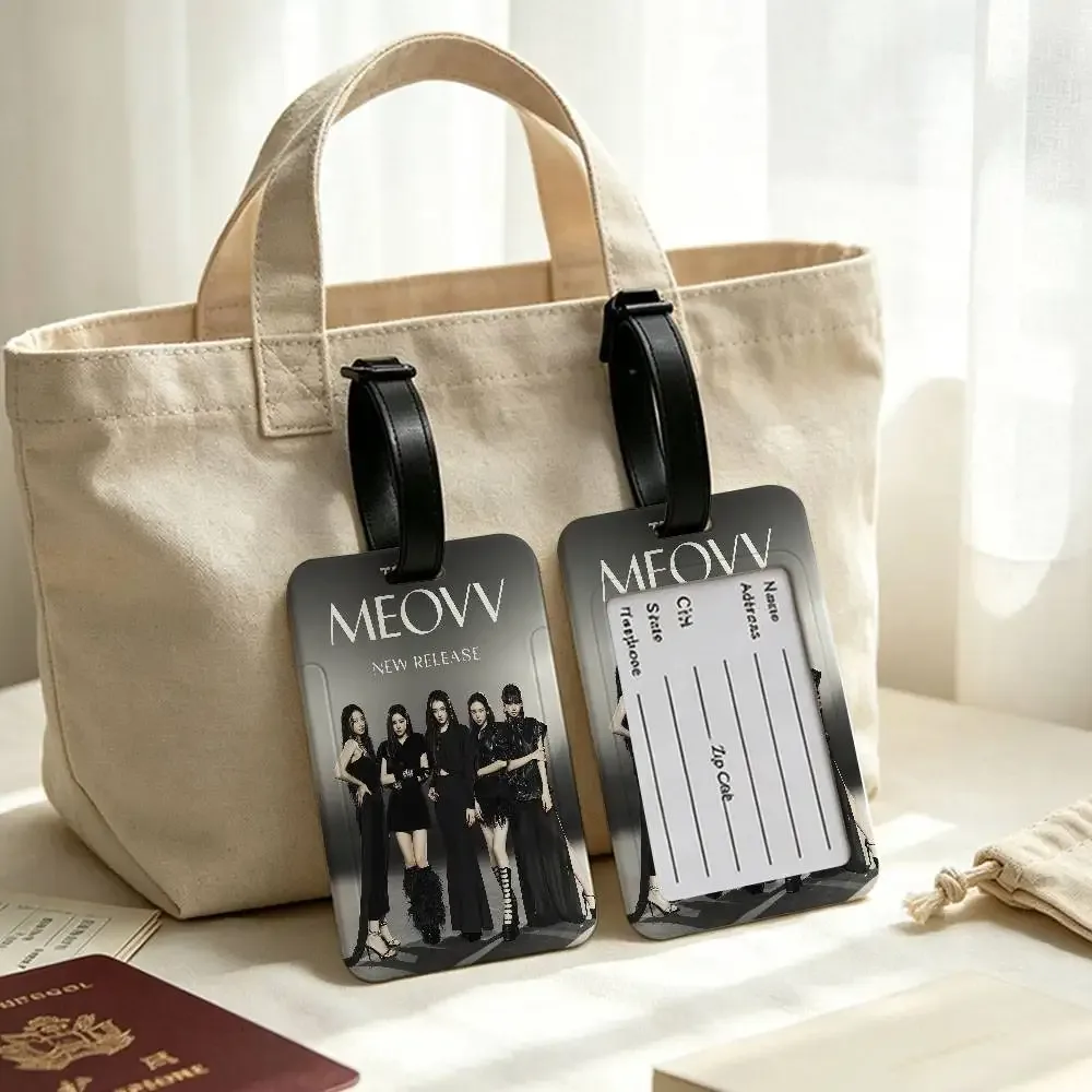 hot kpop girl m-meovvs étui de carte d'information imperméable en pvc, étiquette de bagage anti-perte pour valise et sac à main
