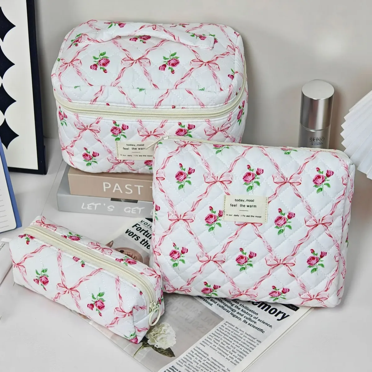 trousse de maquillage à imprimé floral de grande capacité, sac de rangement de cosmétiques de voyage portable, sac de style urbain simple avec doublure en polyester pour femmes