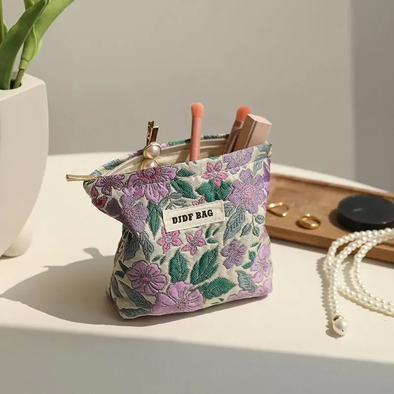 petite trousse de maquillage vintage pour femme, sac de rangement pour rouge à lèvres cosmétique, grande capacité, porte-monnaie portable, pochette commpiedmont, fleur violette