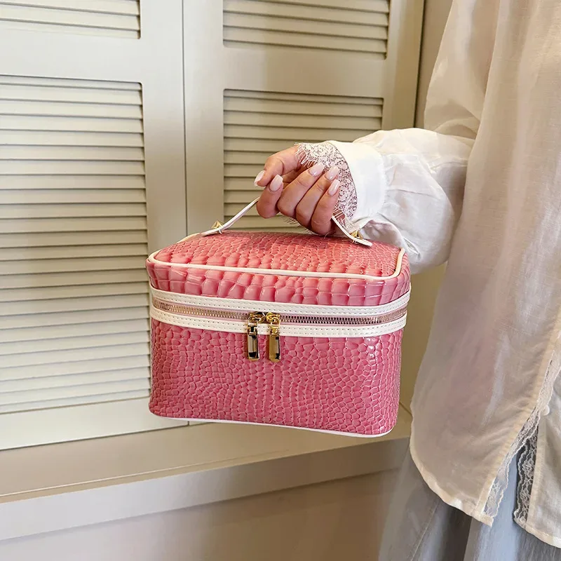 sac de maquillage à grande capacité à motif crocodile, sac de rangement cosmétique pour homme et femme, trousse de toilette, style nordique, matériau pu