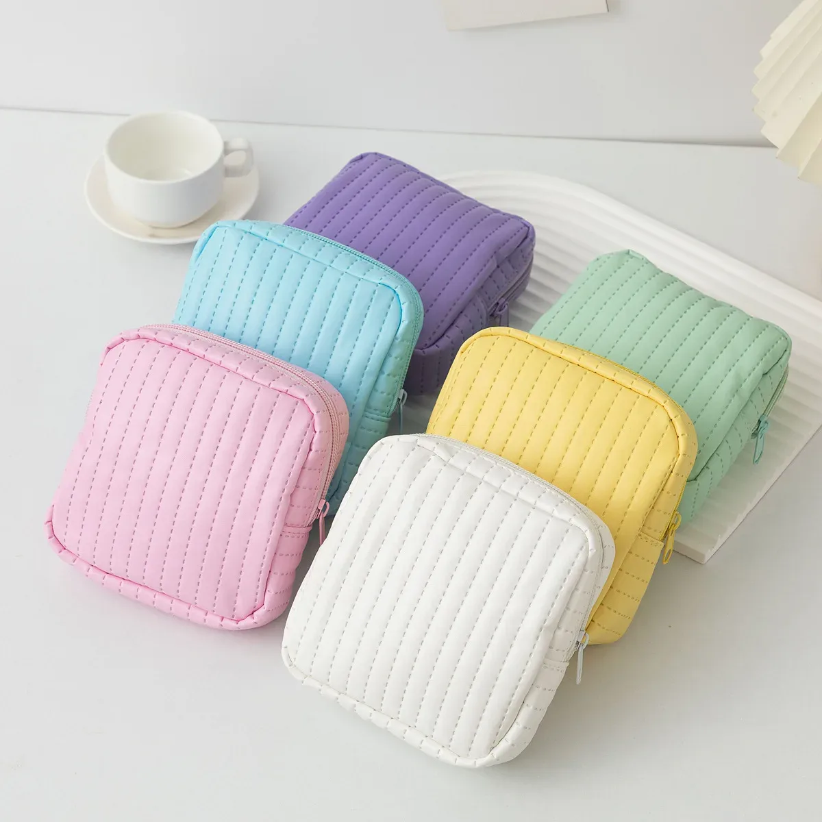 pochette en cuir de couleur bonbon pour serviettes hygiéniques, petite trousse de maquillage pour femmes, sacs organisateurs pour rouge à lèvres, câble de données, écouteurs, porte-monnaie à fermeture éclair