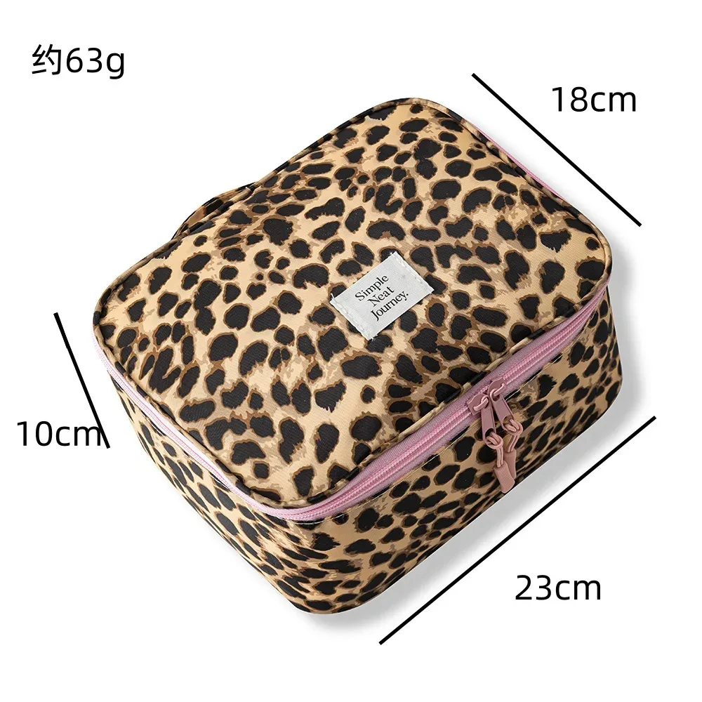 trousse de maquillage de voyage imprimé léopard, étui cosmétique étanche, pochette de toilette essentielle en tissu pour femmes en voyage d'affaires