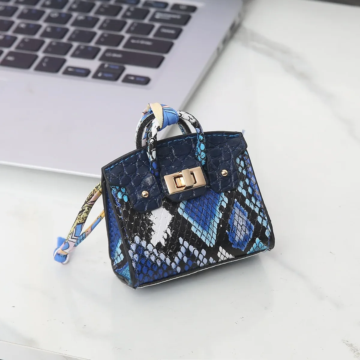 nouveau sac mini maison mignonne 2026, ornement suspendu tendance, sac de rangement multifonctionnel pour clés et écouteurs