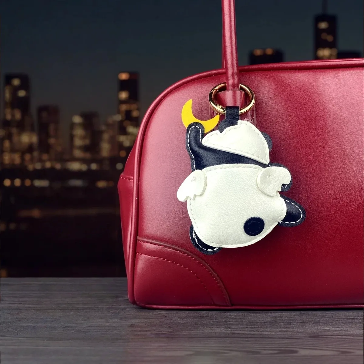 porte-clés/charm de sac en cuir pu style panda - 4 modèles - noir/blanc classique - accessoire polyvalent pour sacs à main, sacs à dos, clés et décoration de chambre, idéal comme cadeau