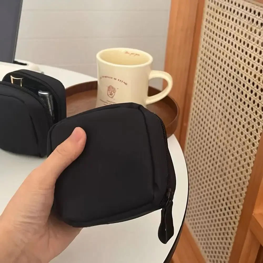 1 pièces petit porte-monnaie sac cosmétique multi-usages en nylon rouge à lèvres sac femme voyage étanche sac de rangement