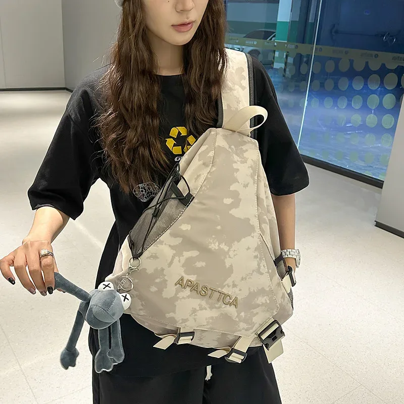 sac dos oxford université broderie camouflage beige vert imperméable multifonction bandoulière arquée poche integree fonction voyage extrem