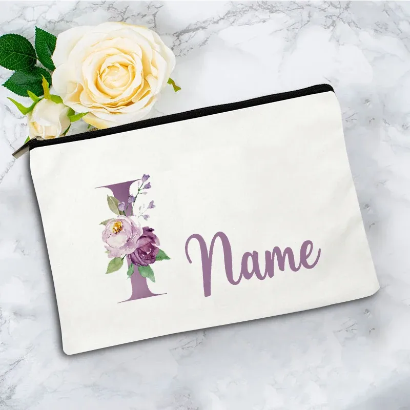 pochette de maquillage personnalisée violette à 26 motifs floraux, sac de toilette pour articles de voyage, cadeau de mariage ou d'anniversaire avec nom personnalisé