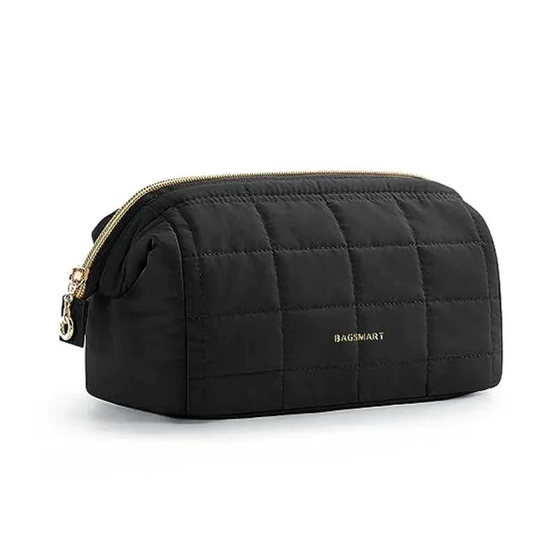 trousse toilette cosmétique taslan rose motif coutures quadrillées rectangulaire glissière dorée voyage femmes maquillage